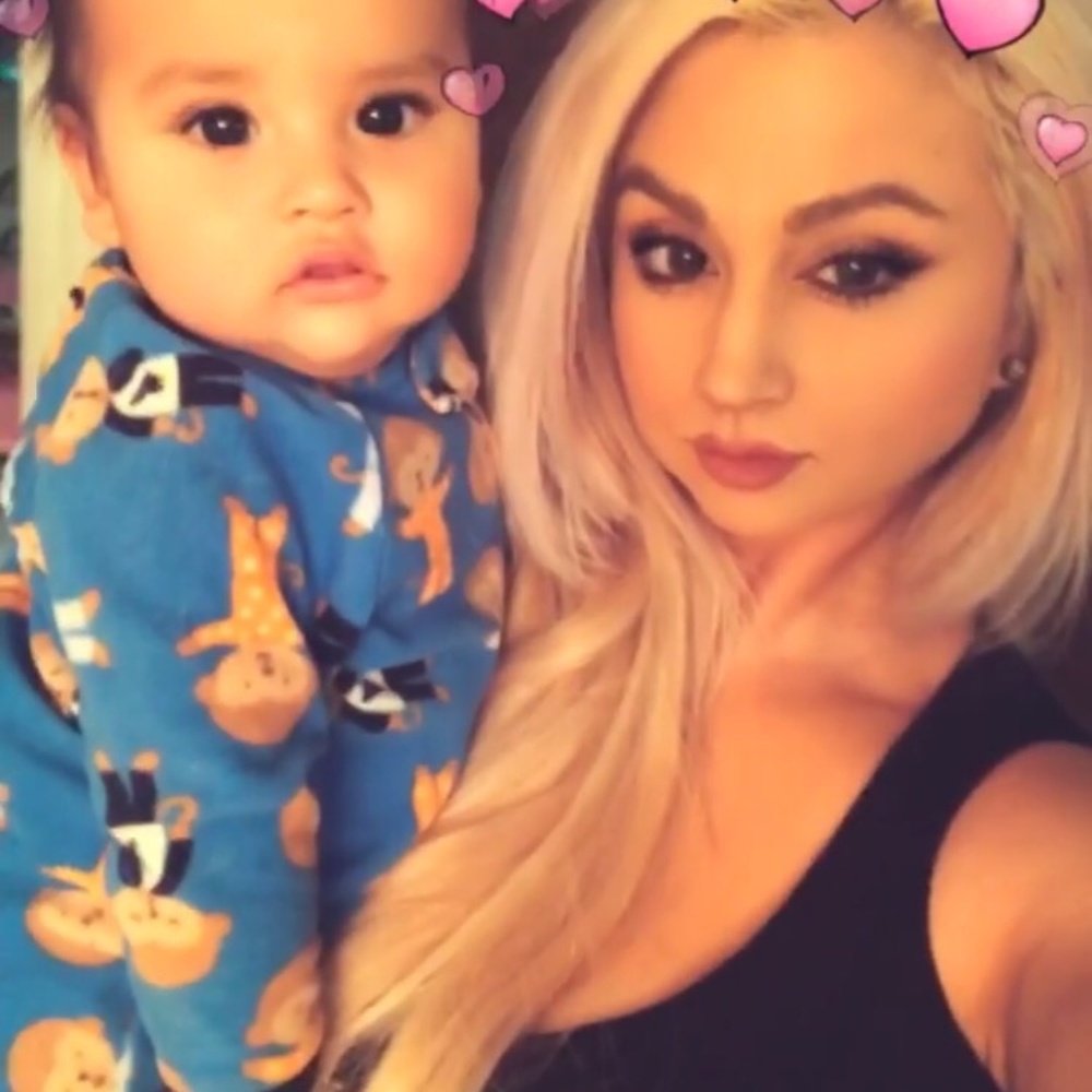 Meet your Posher, Angelique